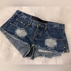 One teaspoon shorts
